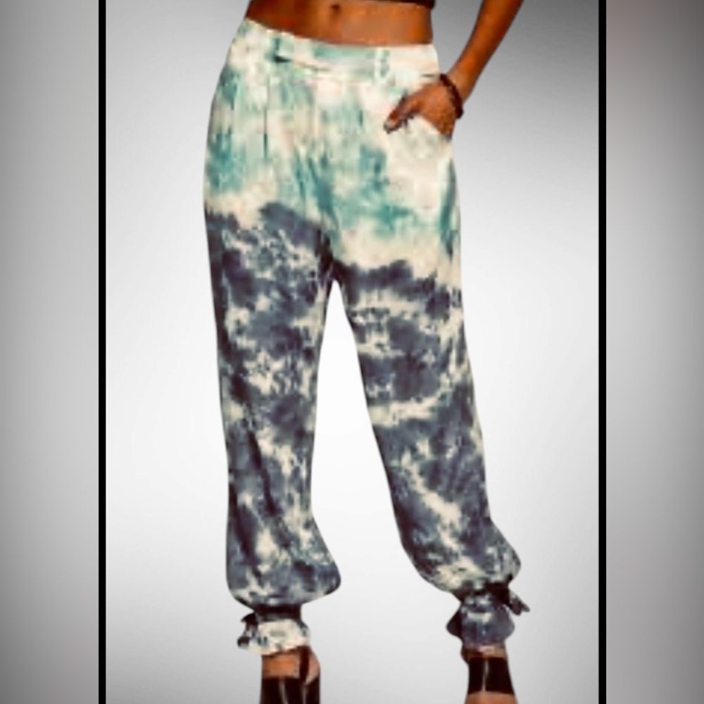 New women’s tie dye rayon ankle tie harem style pants by Chaser NWT size S